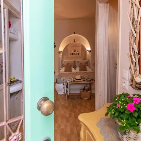 Madalena's Family 3*